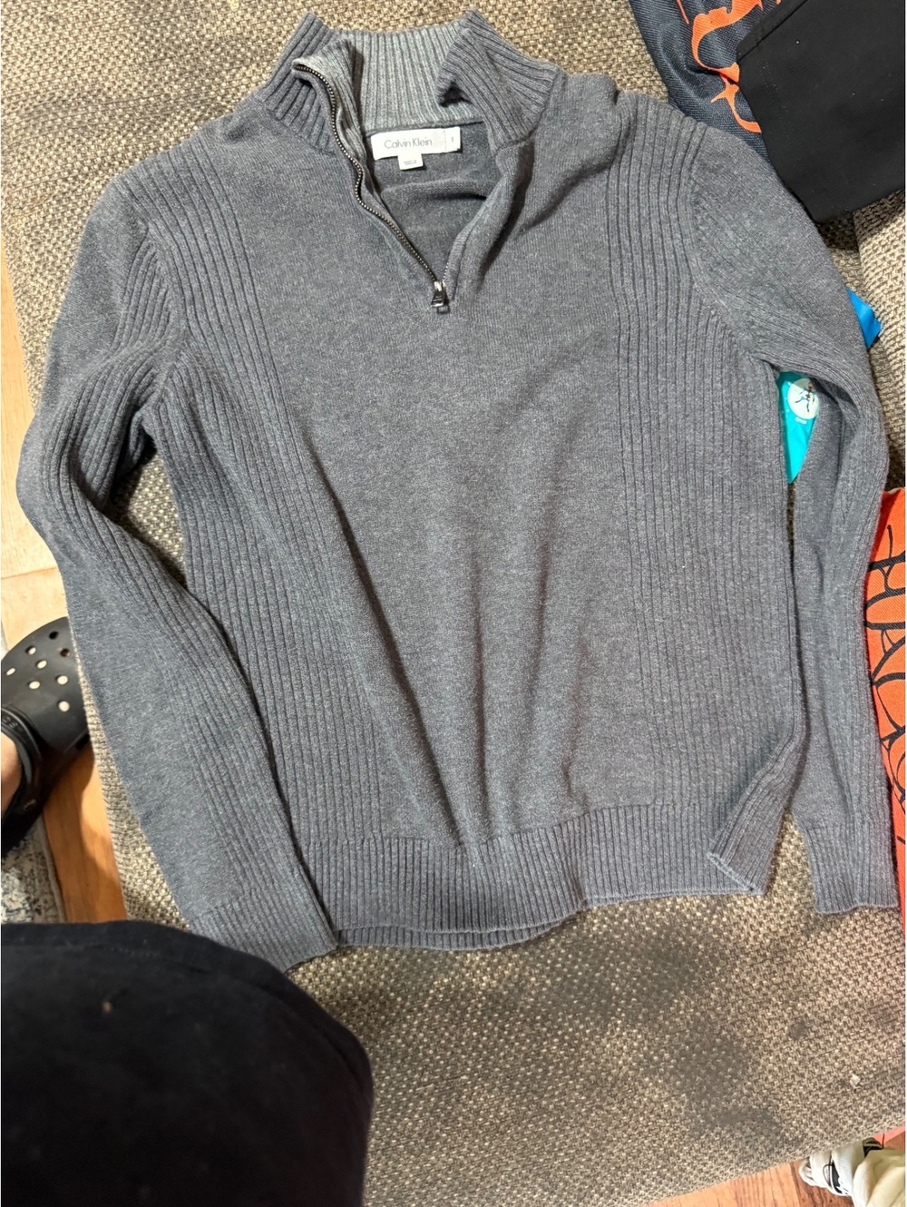 Calvin Klein Men's Gray Quarter-Zip Pullover Sweater